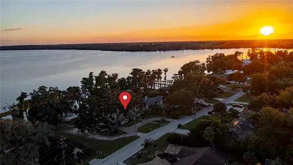 $1,199,000 | 1241 West Lakeshore Drive, Clermont, FL 34711