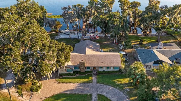 $1,199,000 | 1241 West Lakeshore Drive, Clermont, FL 34711