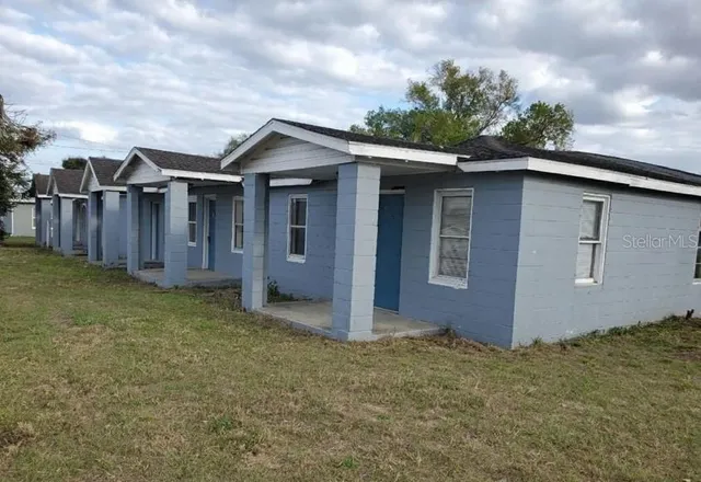 $700 | 111 Washington Avenue, Lake Wales, FL 33853