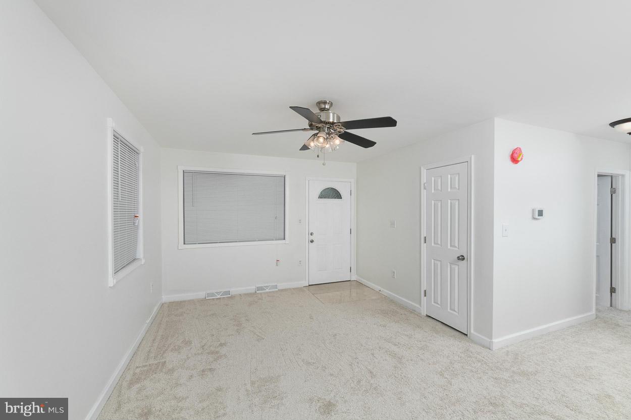 119 Wilgate Road Owings Mills, MD 21117 - Photo 11 of 28 Living Room