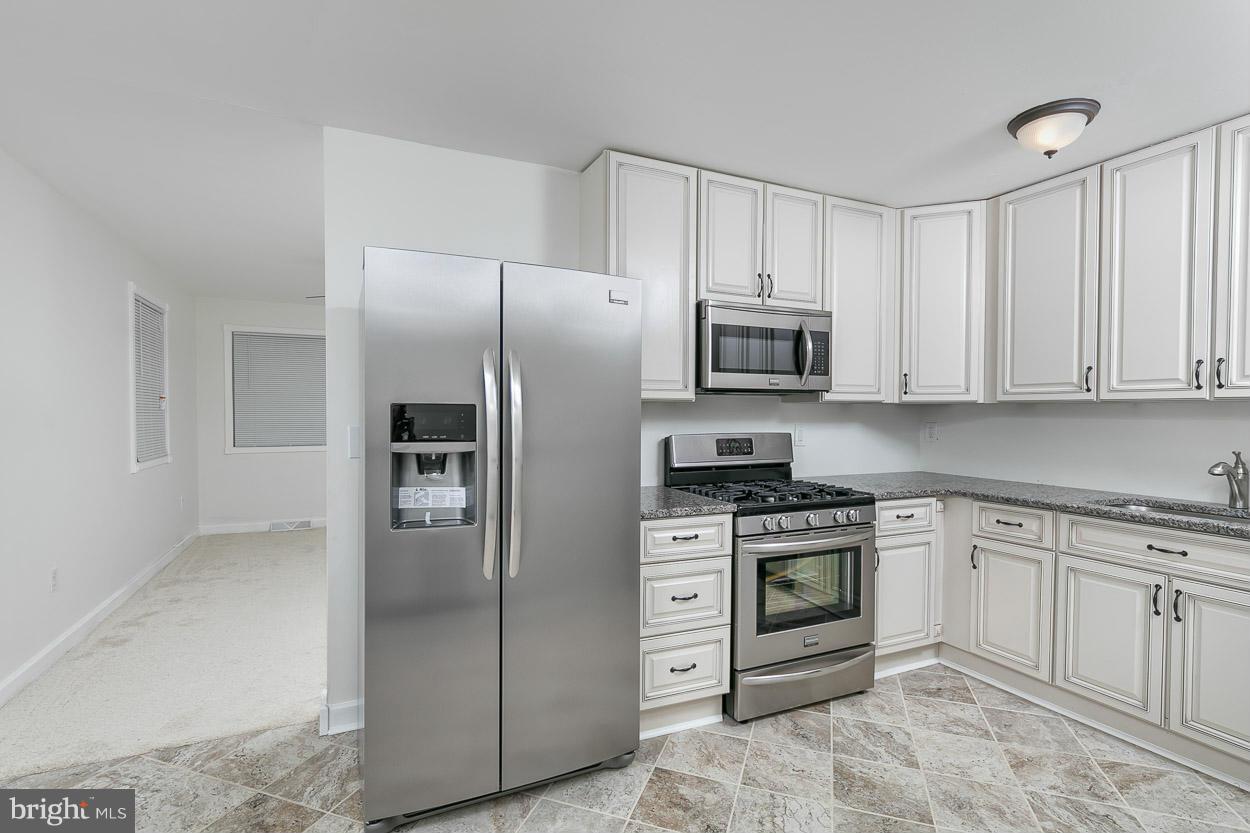 119 Wilgate Road Owings Mills, MD 21117 - Photo 7 of 28 Kitchen