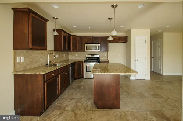 $2,200 | 1213 Fairmont Avenue, Temple, PA 19560