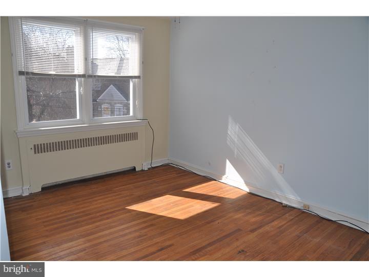604 Briarcliff Road Upper Darby, PA 19082 - Photo 11 of 15 Bedroom 2
