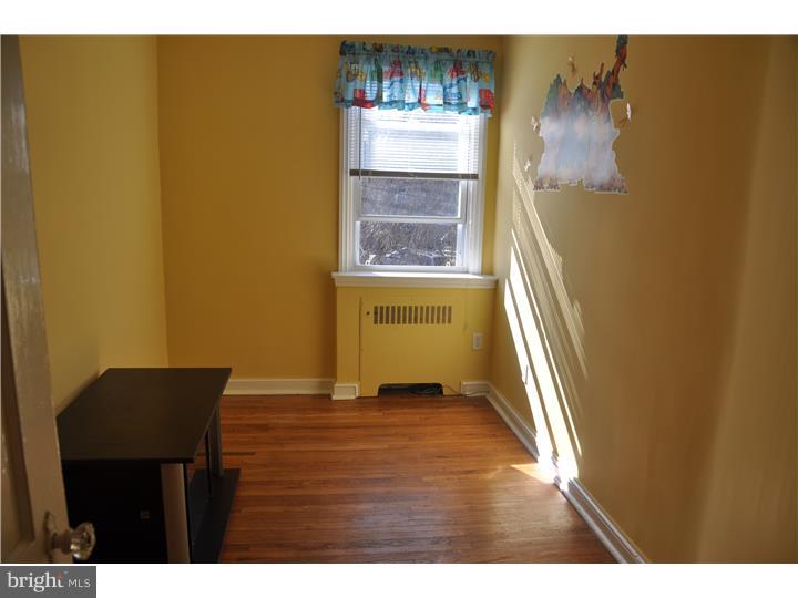604 Briarcliff Road Upper Darby, PA 19082 - Photo 12 of 15 Bedroom 3