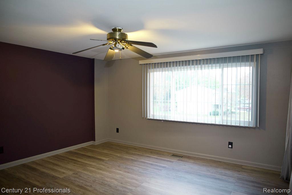 100 Longford Drive Rochester Hills, MI 48309 - Photo 21 of 47