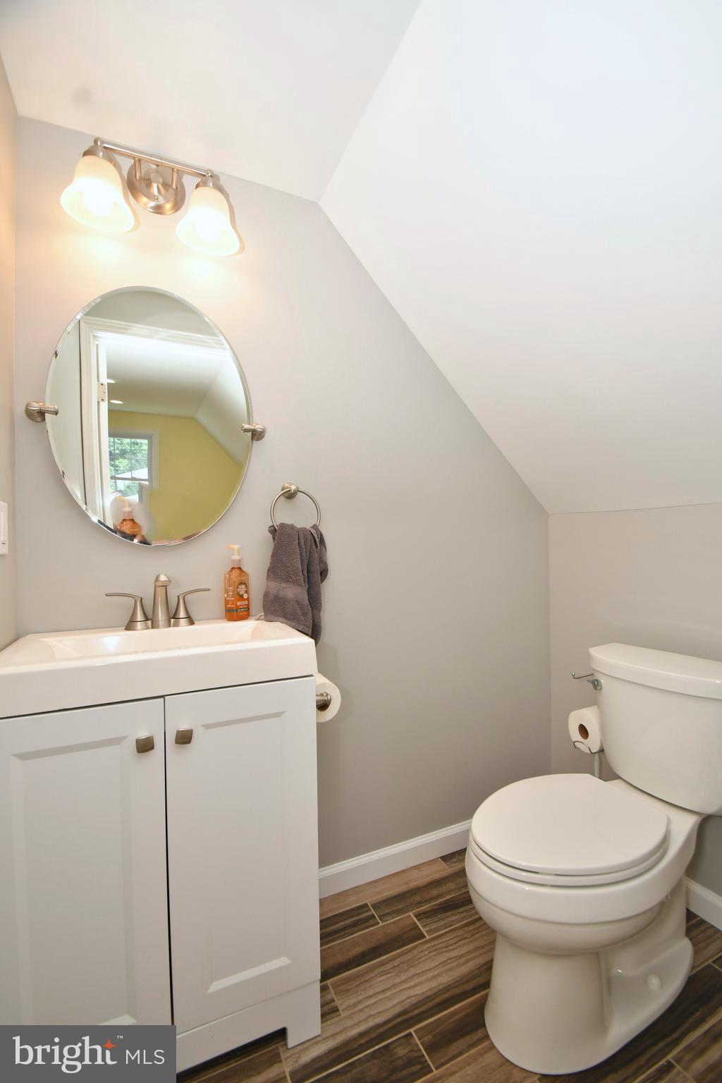 4118 Beachwood Road Baltimore, MD 21222 - Photo 19 of 30 Attic Bath