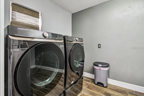 a house view with a outdoor space