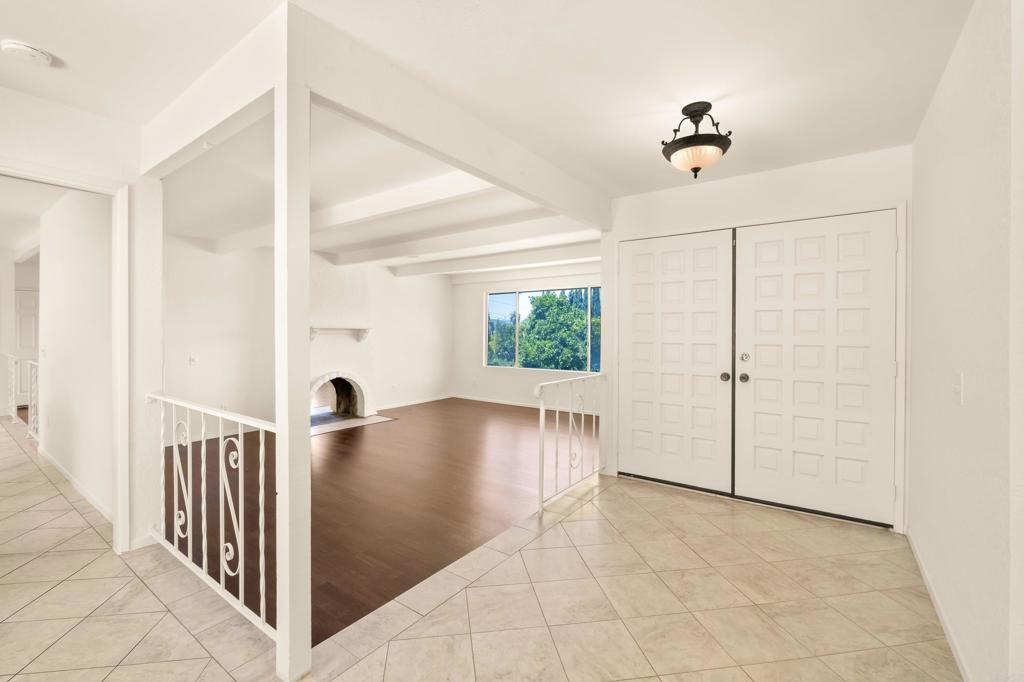 1216 Via Ramon Escondido, CA 92029 - Photo 8 of 37