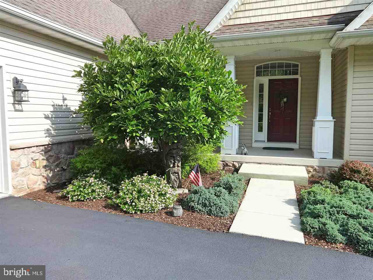 5048 Waltersdorff Road Spring Grove, PA 17362 - Photo 4 of 36