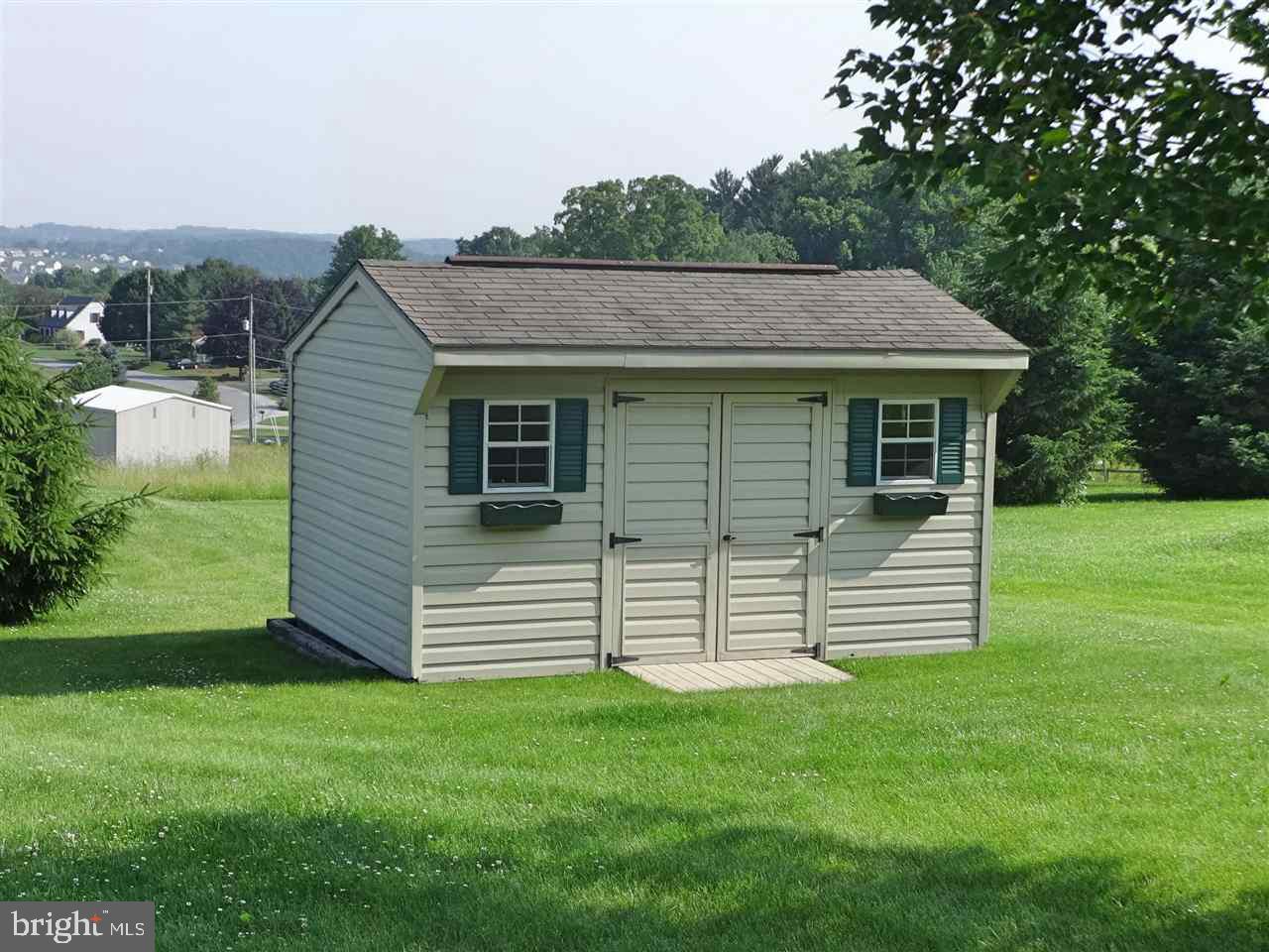 5048 Waltersdorff Road Spring Grove, PA 17362 - Photo 9 of 36
