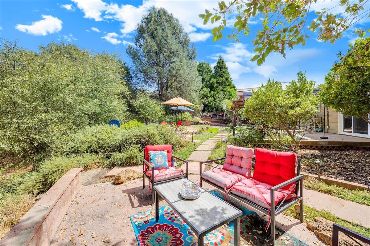 2441 Quail Hill Road Copperopolis, CA 95228 - Photo 29 of 91 Step out the primary suite to your own park!