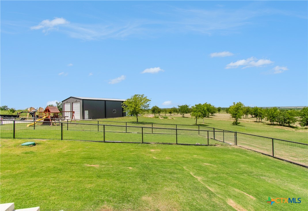 13428 Knob Hill Road Rogers, TX 76569 - Photo 32 of 43