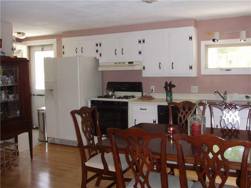 16 Littlefield Road Chebeague Island, ME 04017 - Photo 10 of 17 Kitchen.