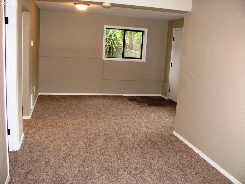 1940 Northeast 3rd Loop Camas, WA 98607 - Photo 15 of 22 an empty room with windows
