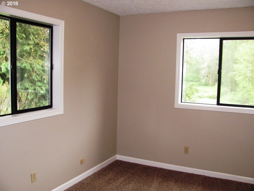 1940 Northeast 3rd Loop Camas, WA 98607 - Photo 17 of 22 a small space with a window