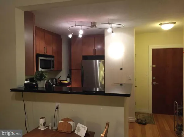 $2,350 | 915 E Street Northwest, Unit 702, Washington, DC 20004