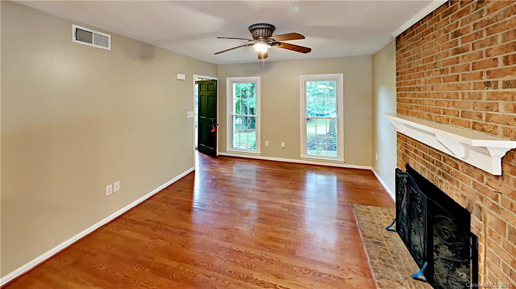 6318 Wind Ridge Drive Charlotte, NC 28277 - Photo 3 of 20