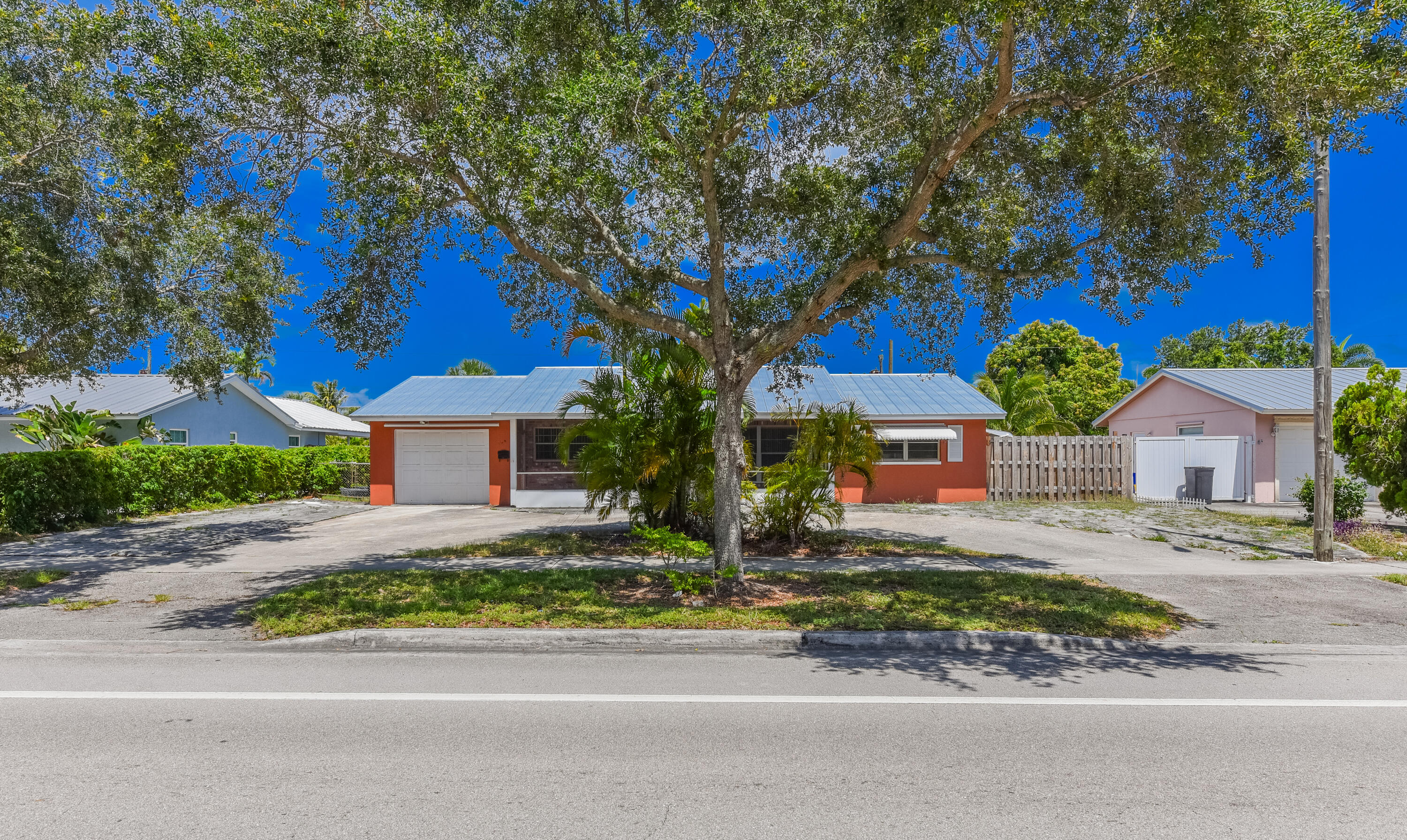 928 Prosperity Farms Road North Palm Beach, FL 33408 - Photo 14 of 24 928 Prosperity Farms Rd_Claudia Ford_14