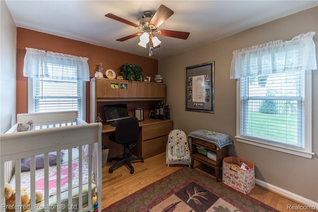 25388 Graham Road Redford, MI 48239 - Photo 12 of 24 DSC_5024.jpg
