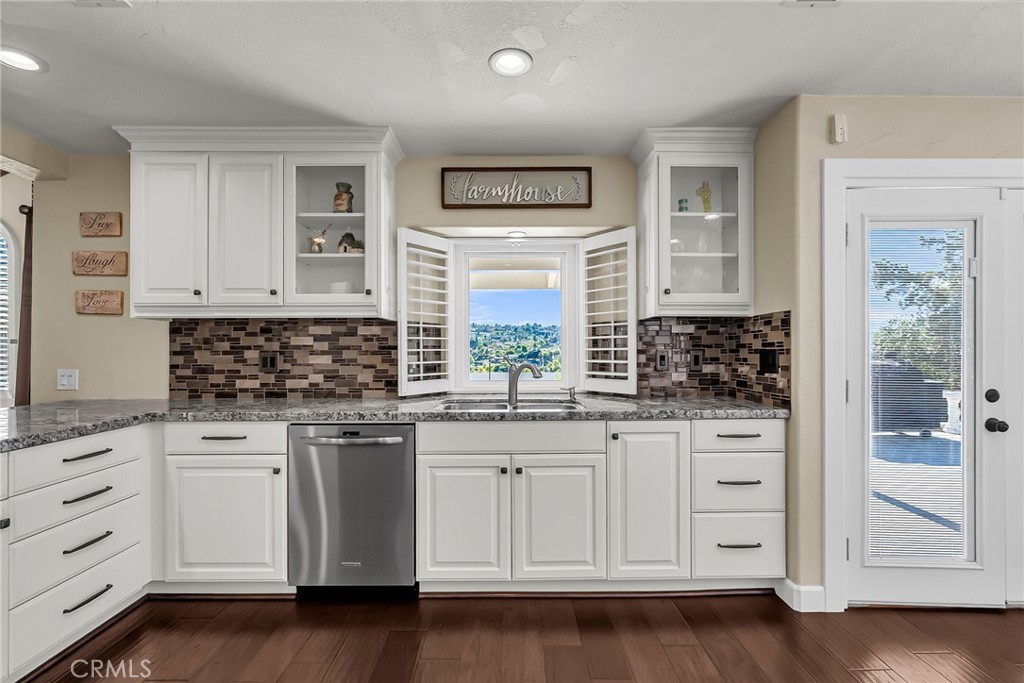 1250 Highridge Street Riverside, CA 92506 - Photo 10 of 74