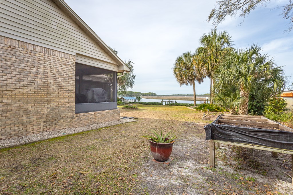 556 River Road Carrabelle, FL 32322 - Photo 8 of 63 Gallery Image 8