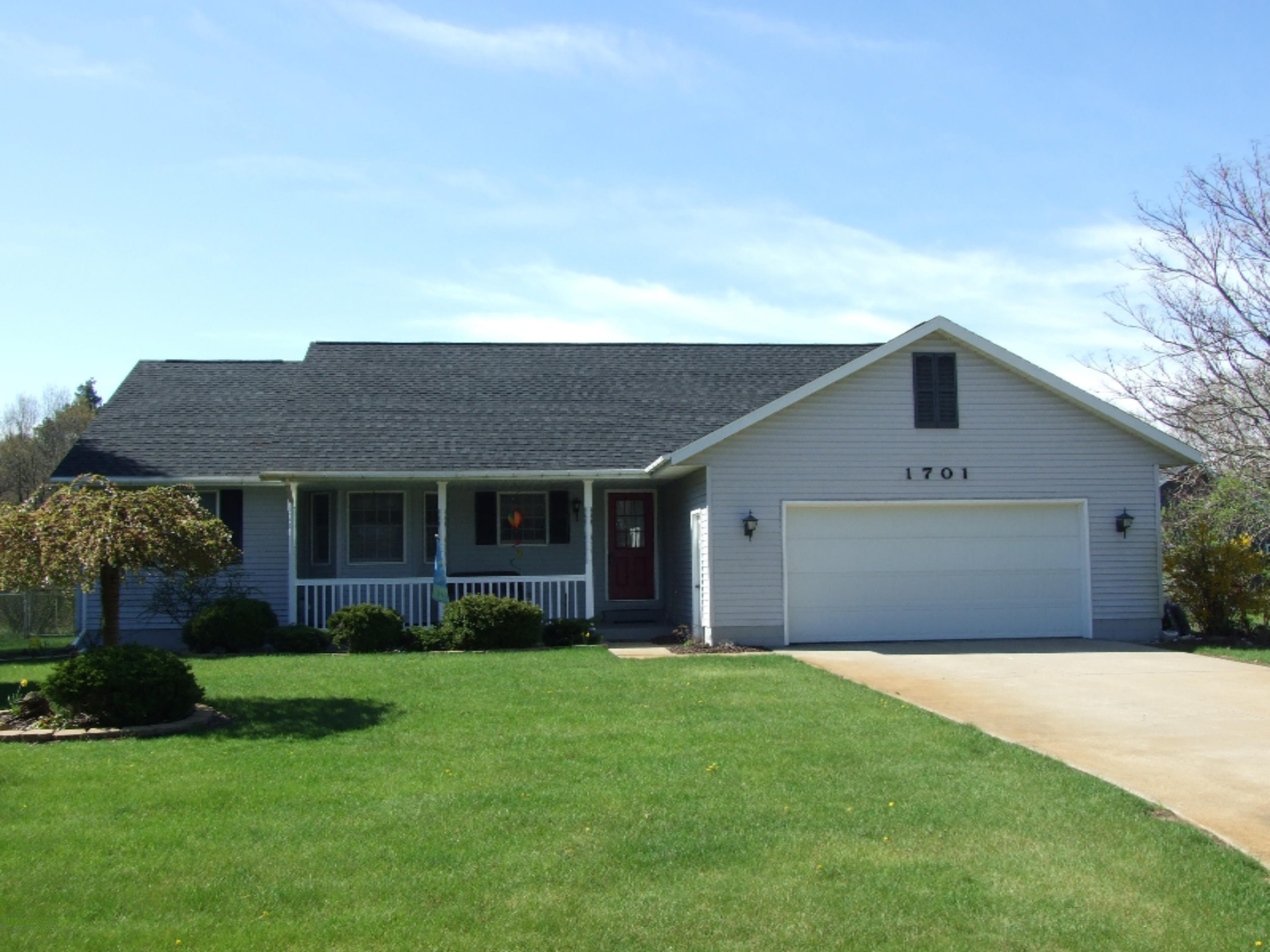 1701 Shettler Road Muskegon, MI 49444 - Photo 1 of 24 DSCF6212