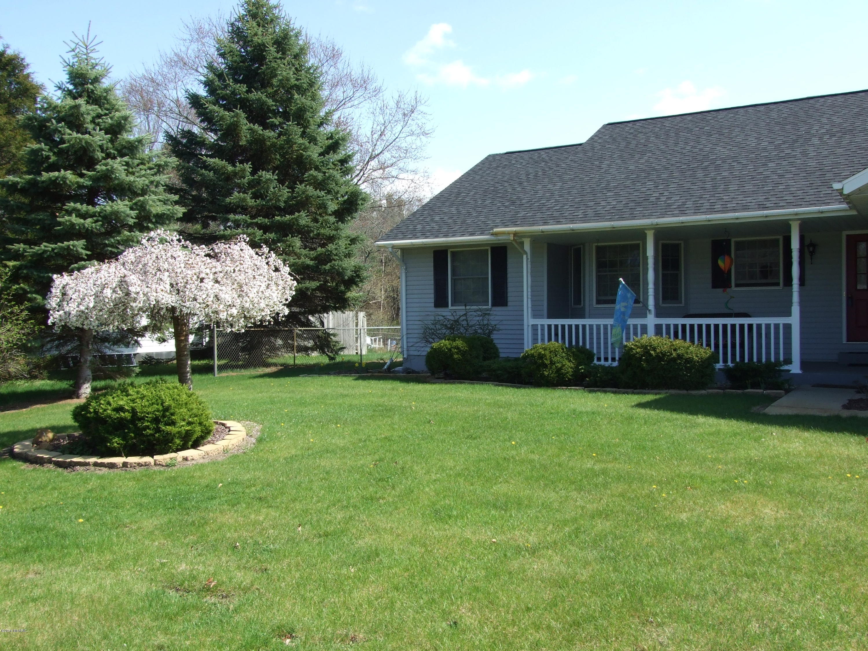 1701 Shettler Road Muskegon, MI 49444 - Photo 3 of 24 DSCF6196