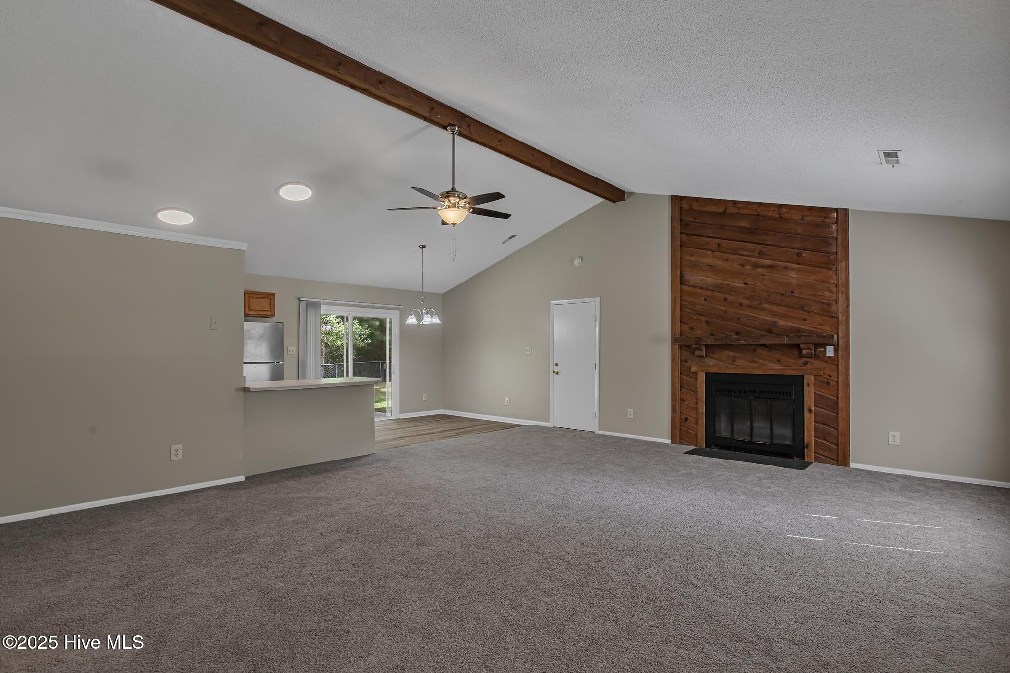 821 Shadowridge Road Jacksonville, NC 28546 - Photo 5 of 25 821 shadowridge 1