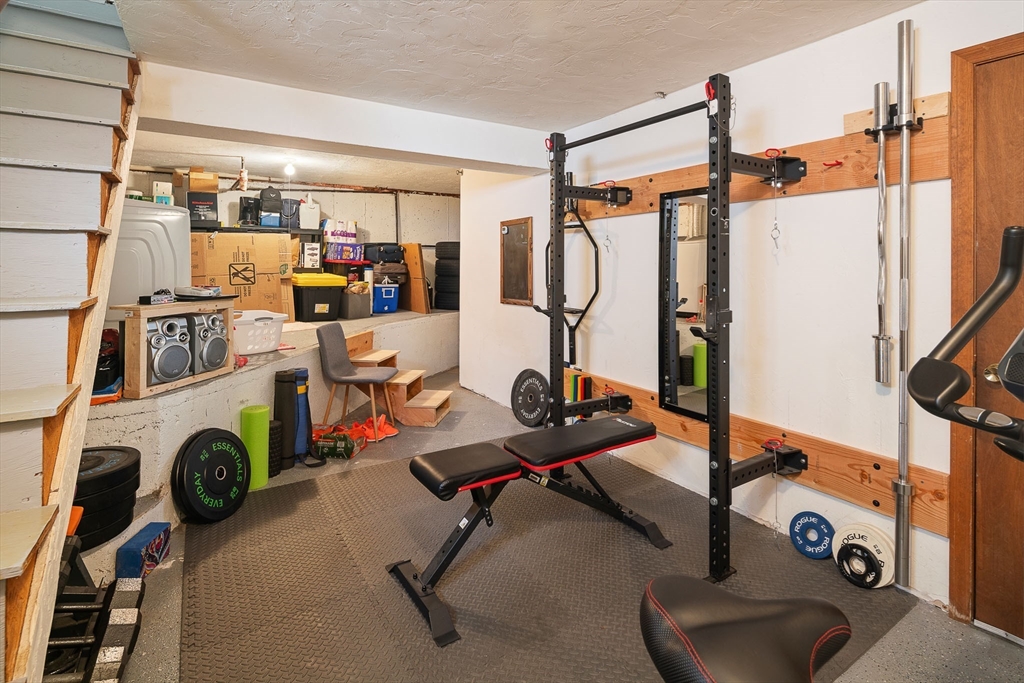 248 College Farm Road Waltham, MA 02451 - Photo 17 of 23