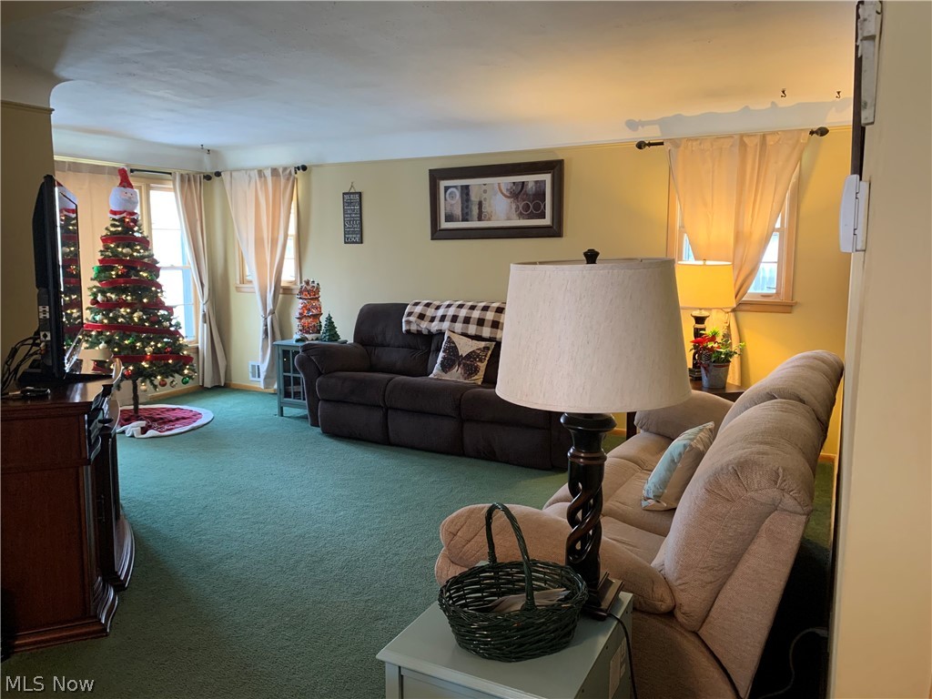 3440 Chestnut Road Independence, OH 44131 - Photo 3 of 23