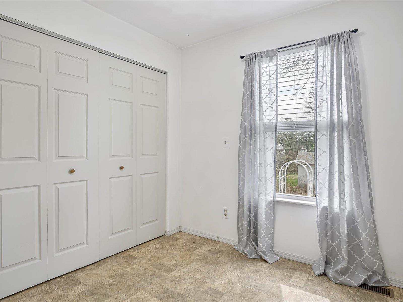 406 Walnut Street Waterloo, IL 62298 - Photo 12 of 21