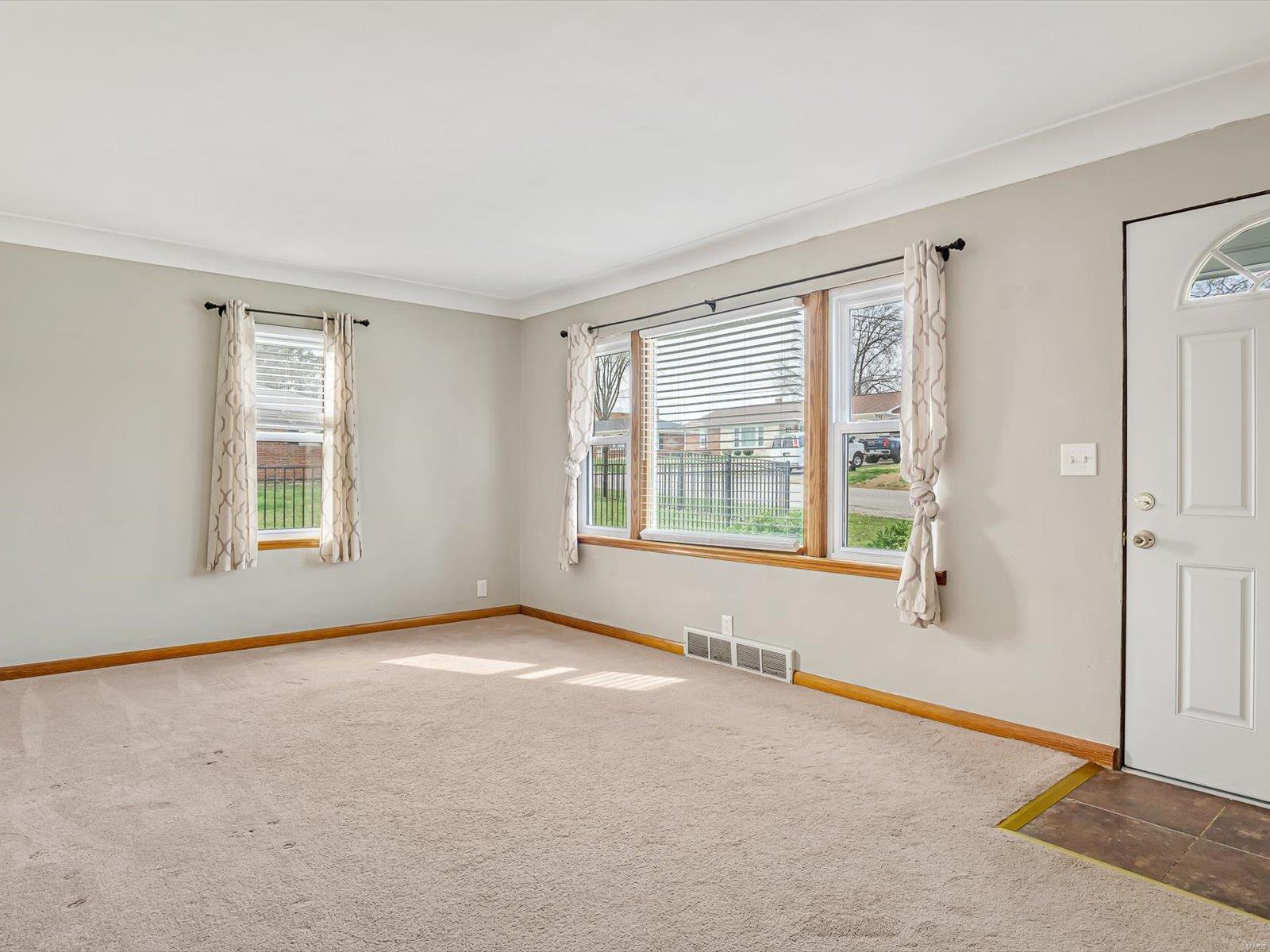 406 Walnut Street Waterloo, IL 62298 - Photo 4 of 21