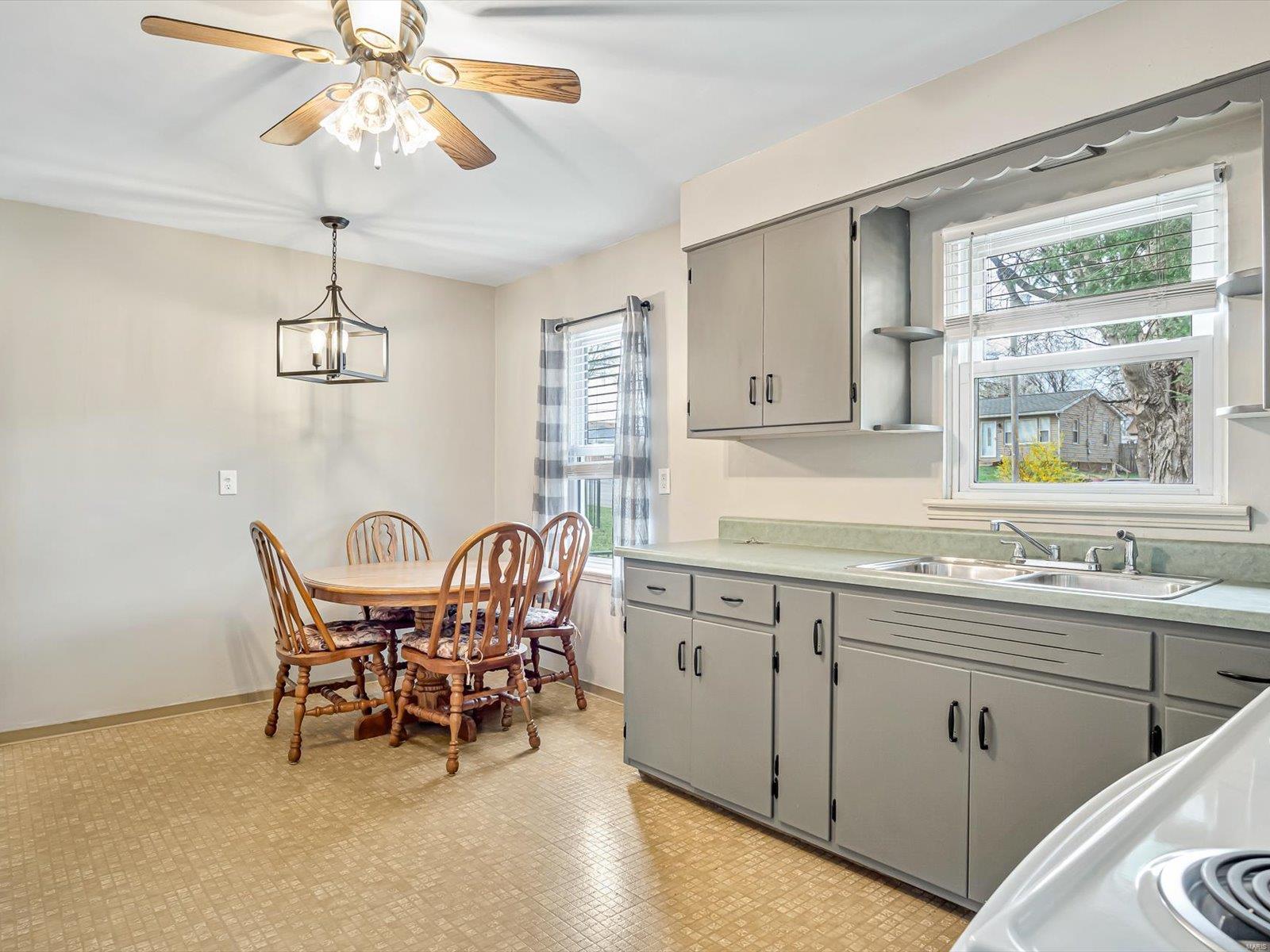 406 Walnut Street Waterloo, IL 62298 - Photo 8 of 21