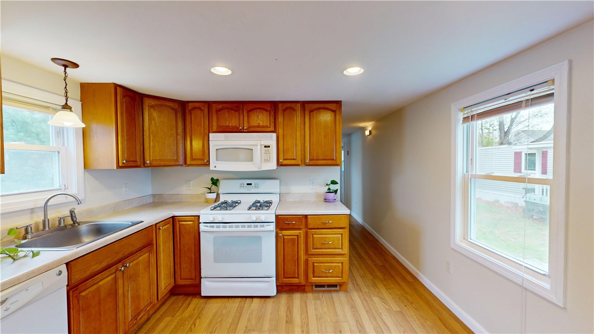 14 Krzak Road North Kingstown, RI 02852 - Photo 10 of 37