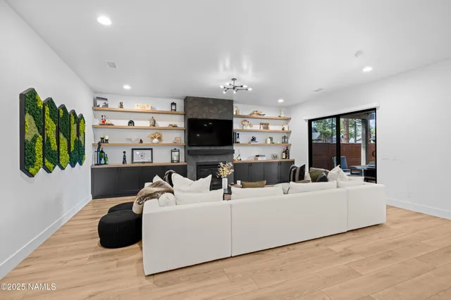 $1,075,000 | 2359 South Polaris Way, Flagstaff, AZ 86001