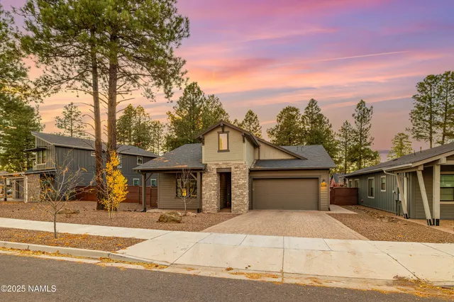$1,075,000 | 2359 South Polaris Way, Flagstaff, AZ 86001