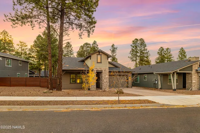 $1,075,000 | 2359 South Polaris Way, Flagstaff, AZ 86001