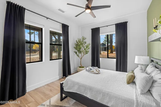 $1,075,000 | 2359 South Polaris Way, Flagstaff, AZ 86001