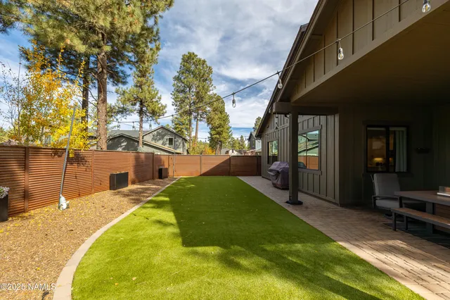 $1,075,000 | 2359 South Polaris Way, Flagstaff, AZ 86001