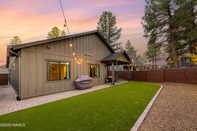 $1,075,000 | 2359 South Polaris Way, Flagstaff, AZ 86001