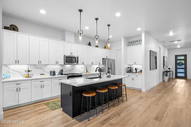 $1,075,000 | 2359 South Polaris Way, Flagstaff, AZ 86001