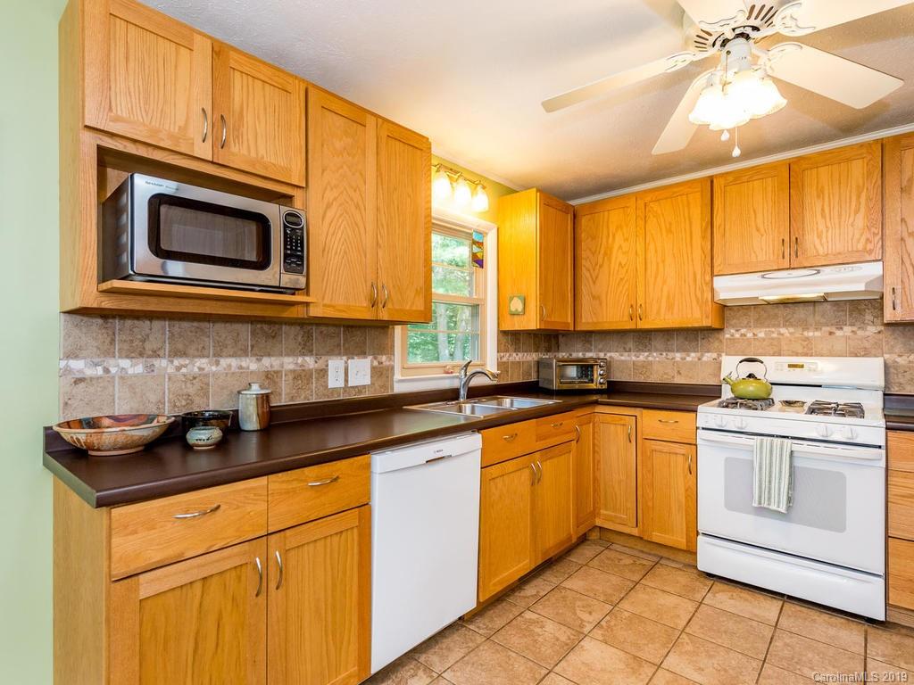 75 Pressley Road Asheville, NC 28805 - Photo 12 of 38 Gallery Image 12