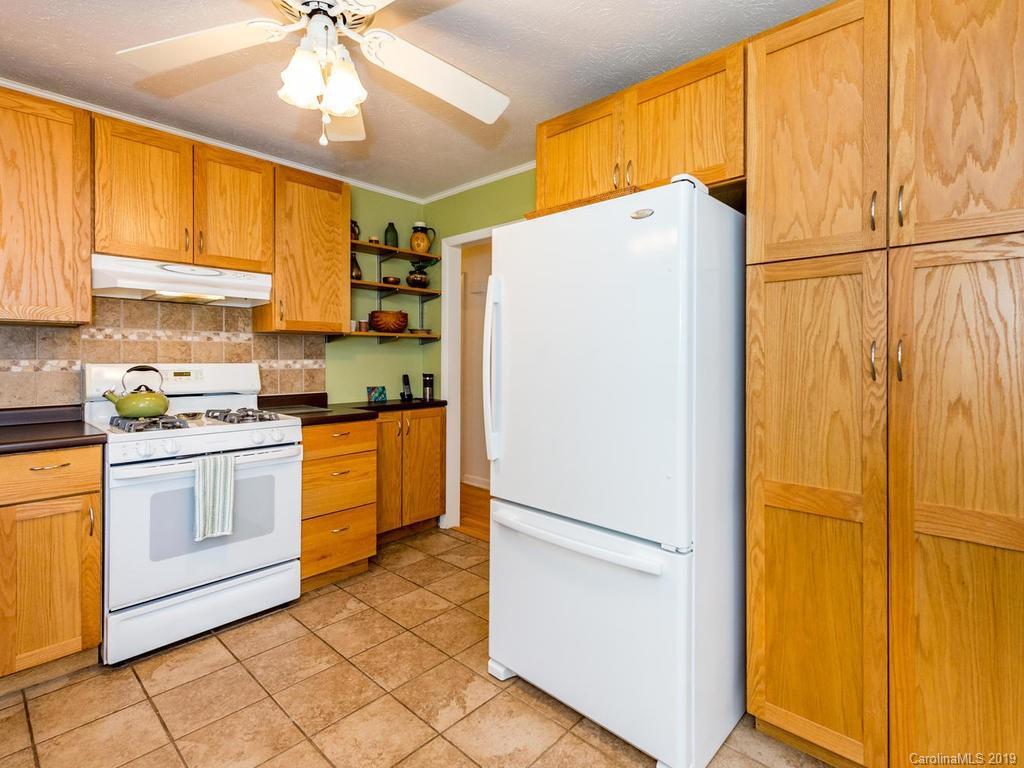 75 Pressley Road Asheville, NC 28805 - Photo 10 of 38 Gallery Image 10