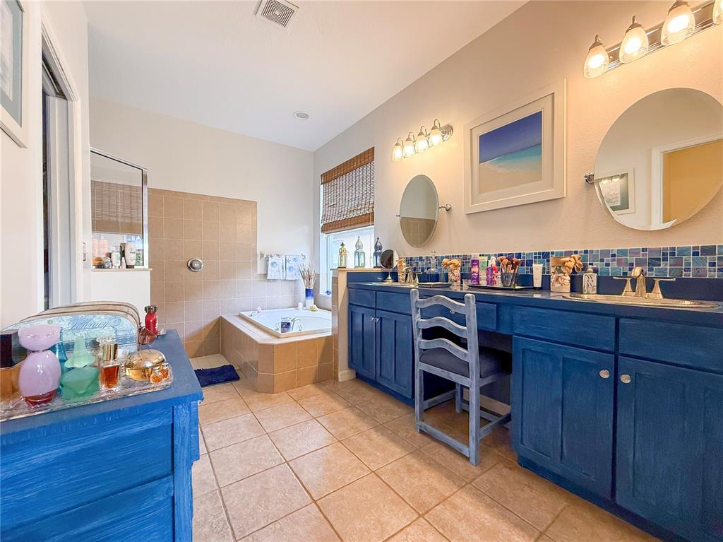 11130 Rodeo Lane Riverview, FL 33579 - Photo 20 of 49 a living room with furniture