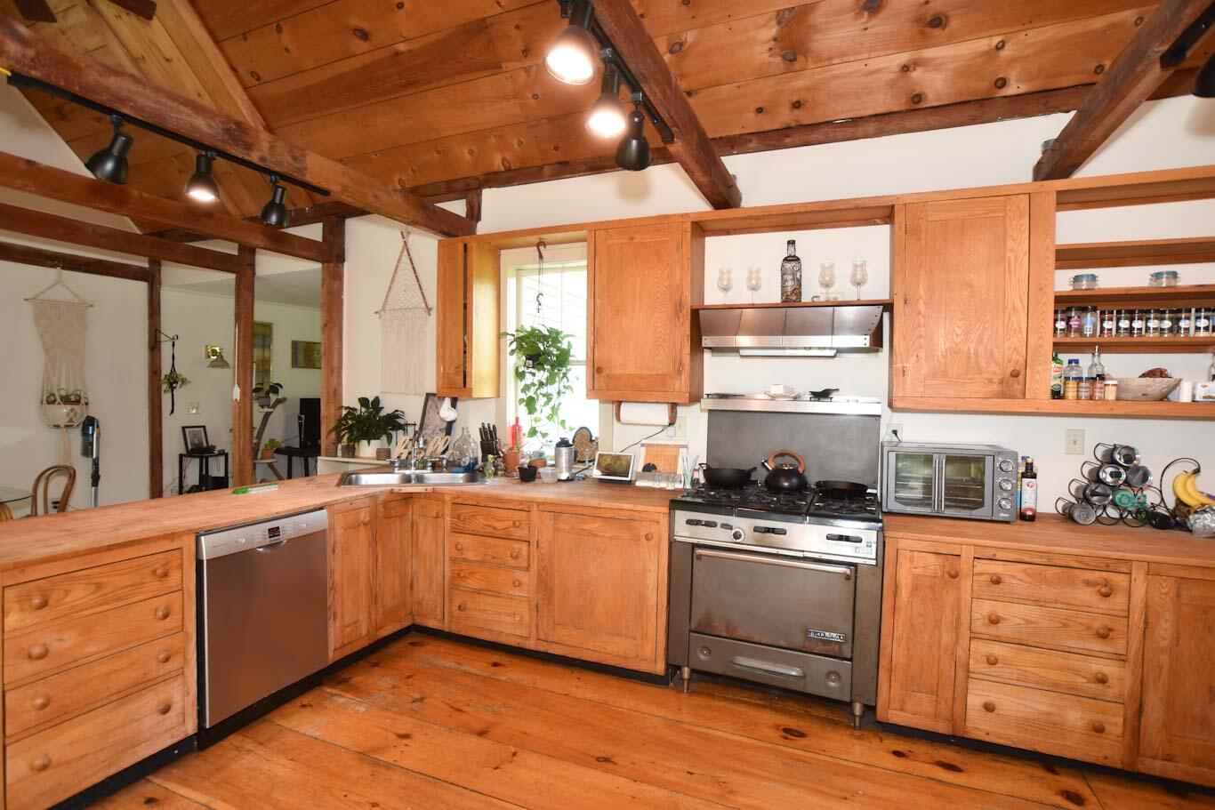 16 Cooks Mill Road Naples, ME 04055 - Photo 10 of 31 Kitchen2