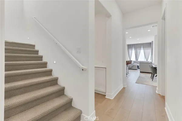 $935,000 | 26712 Afton Lane, Valencia, CA 91381