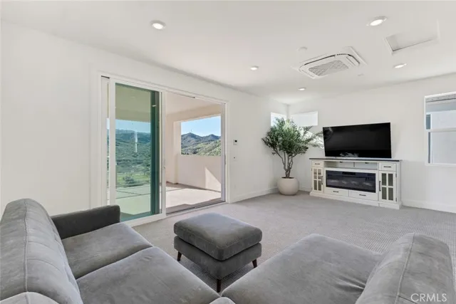 $935,000 | 26712 Afton Lane, Valencia, CA 91381