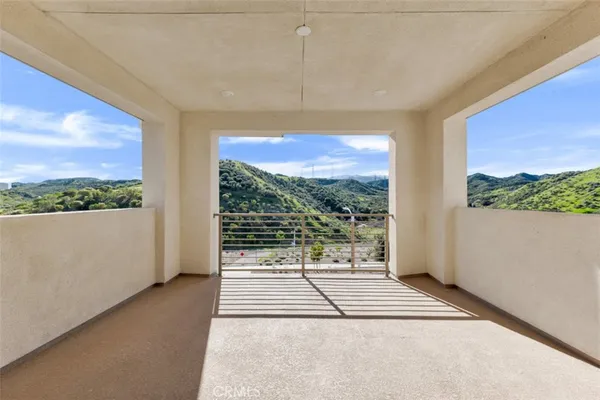 $935,000 | 26712 Afton Lane, Valencia, CA 91381