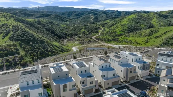 $935,000 | 26712 Afton Lane, Valencia, CA 91381