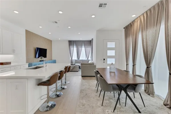 $935,000 | 26712 Afton Lane, Valencia, CA 91381